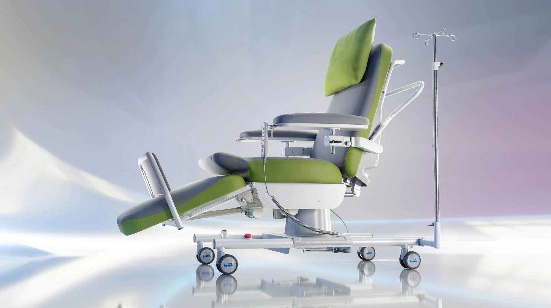 Sillón de referencia BIONIC ComfortLine3 con el respaldo vertical, la sección de piernas elevada, reposabrazos, mando y barra de accesorios.